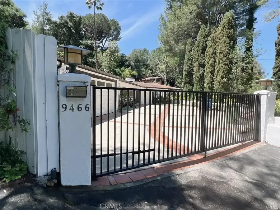 9466 Hidden Valley Place, Beverly Hills, CA 90210 - #2