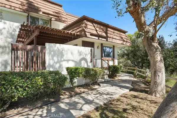 22544 Jeffrey Mark Court #1, Chatsworth, CA 91311