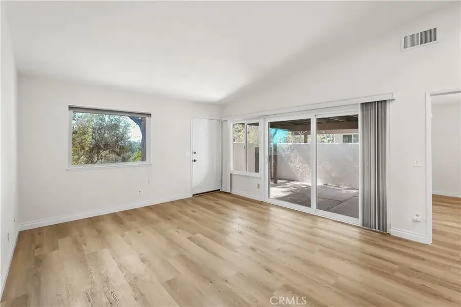 22544 Jeffrey Mark Court #1, Chatsworth, CA 91311 - #3