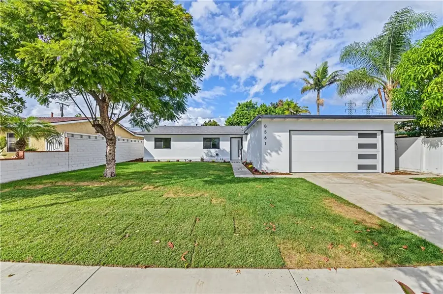 8561 Donald Circle, Huntington Beach, CA 92647 - #2