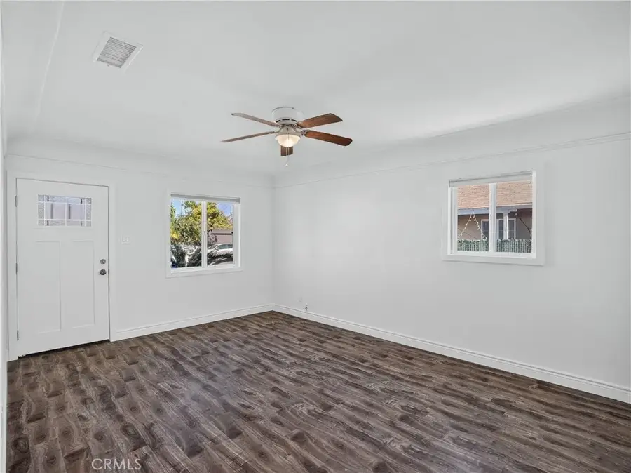 12 E 53rd, Long Beach, CA 90805 - #2