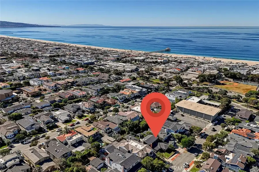 622 18th Street, Manhattan Beach, CA 90266 - #2