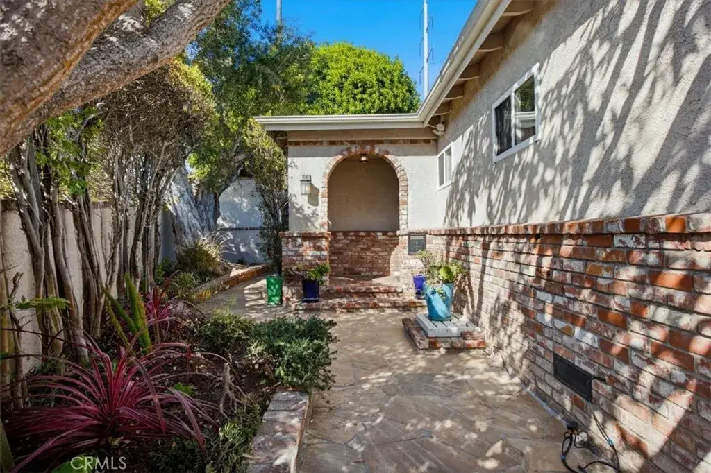 3624 Bell Ave, Manhattan Beach, CA 90266 - #1