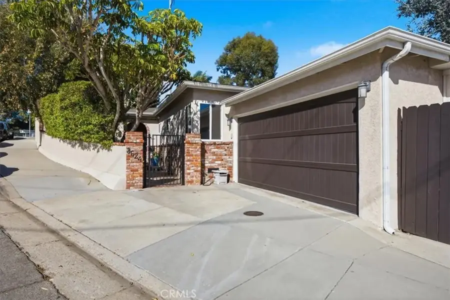 3624 Bell Ave, Manhattan Beach, CA 90266 - #2
