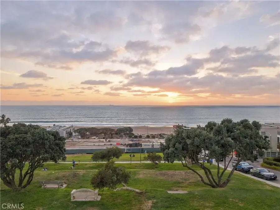 2612 Highland Avenue, Manhattan Beach, CA 90266 - #2