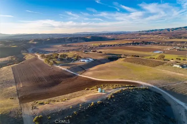 7201 Airport, Paso Robles, CA 93446