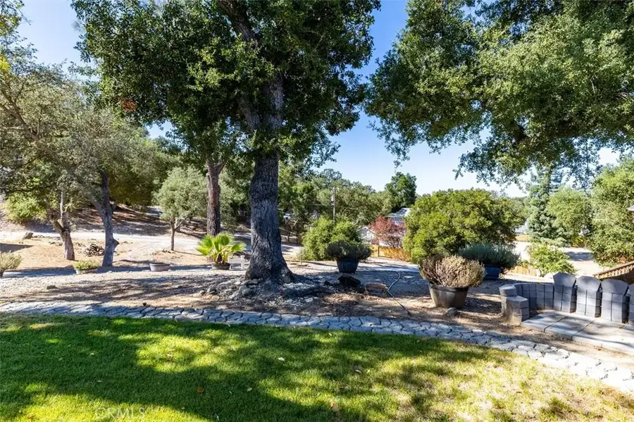 8070 Coromar Ave, Atascadero, CA 93422 - Image #3