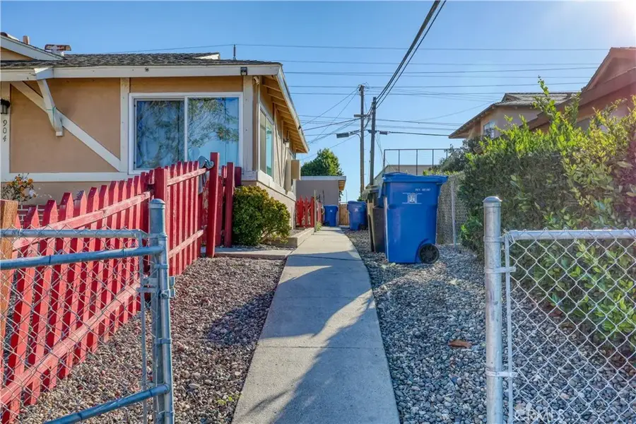 700 W Morrison Avenue, Santa Maria, CA 93458 - Image #2