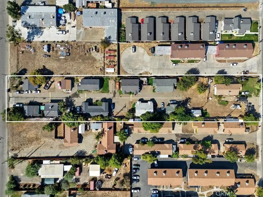 636 E Roosevelt, Visalia, CA 93292 - Image #2