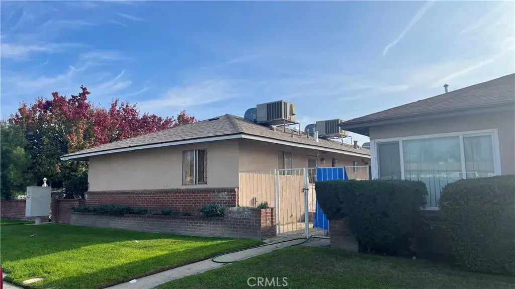 3462 E Clinton, Fresno, CA 93703 - Image #1