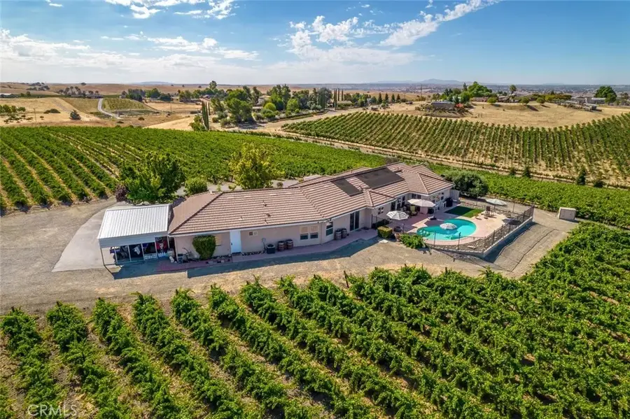 6172 Hawk Ridge Place, Paso Robles, CA 93446 - #2