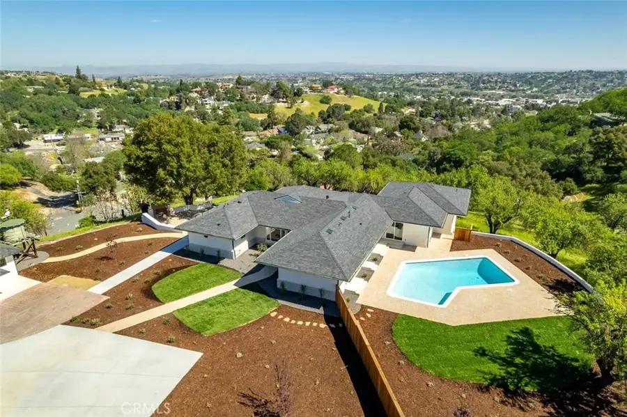 1026 Merry Hill Road, Paso Robles, CA 93446 - #2