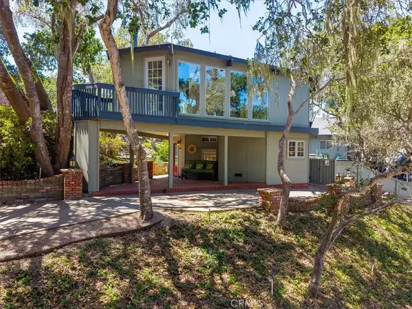 1987 Dorking Avenue, Cambria, CA 93428
