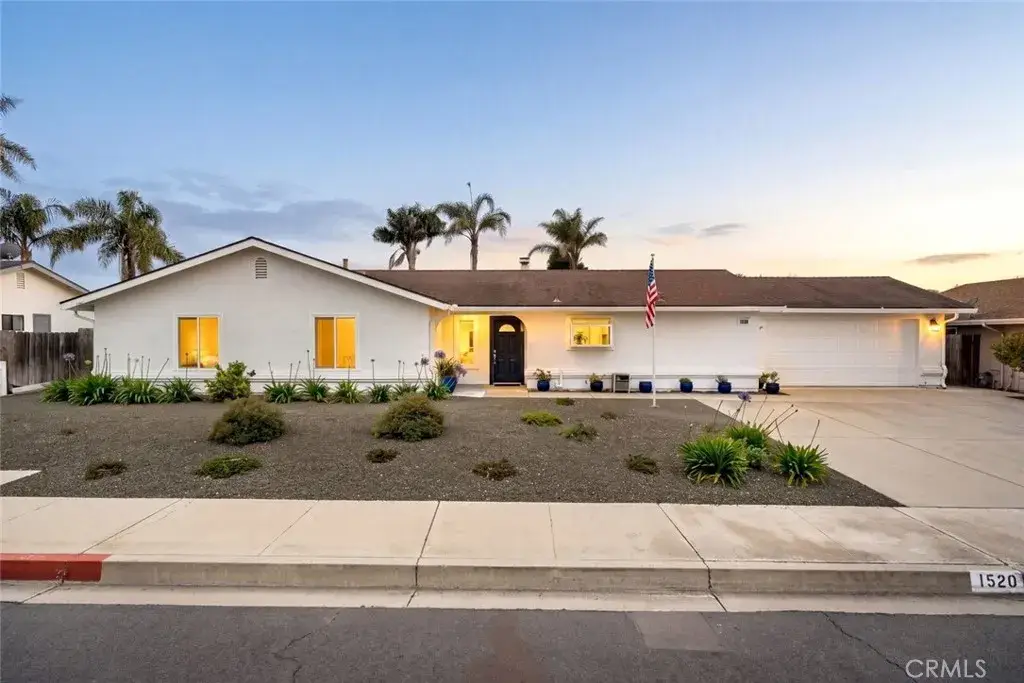1520 Baden Avenue, Grover Beach, CA 93433 - #1