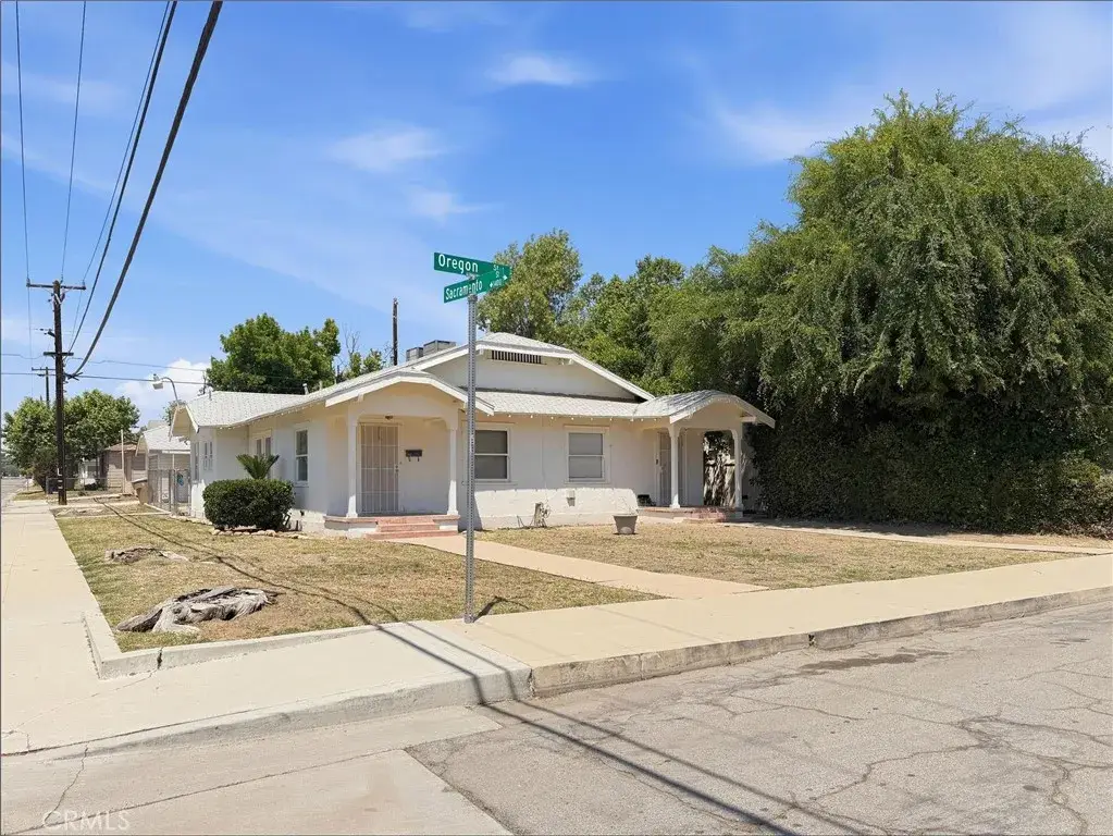 200 Oregon, Bakersfield, CA 93305 - #1