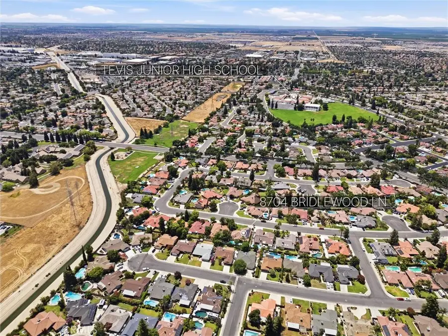 8704 Bridlewood Lane, Bakersfield, CA 93311 - #3