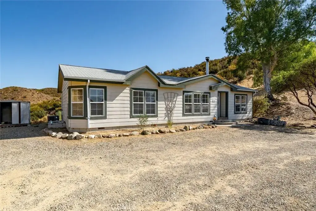 9725 Huer Huero Rd, Creston, CA 93432 - #1