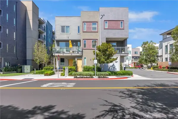 227 Bowery, Irvine, CA 92612