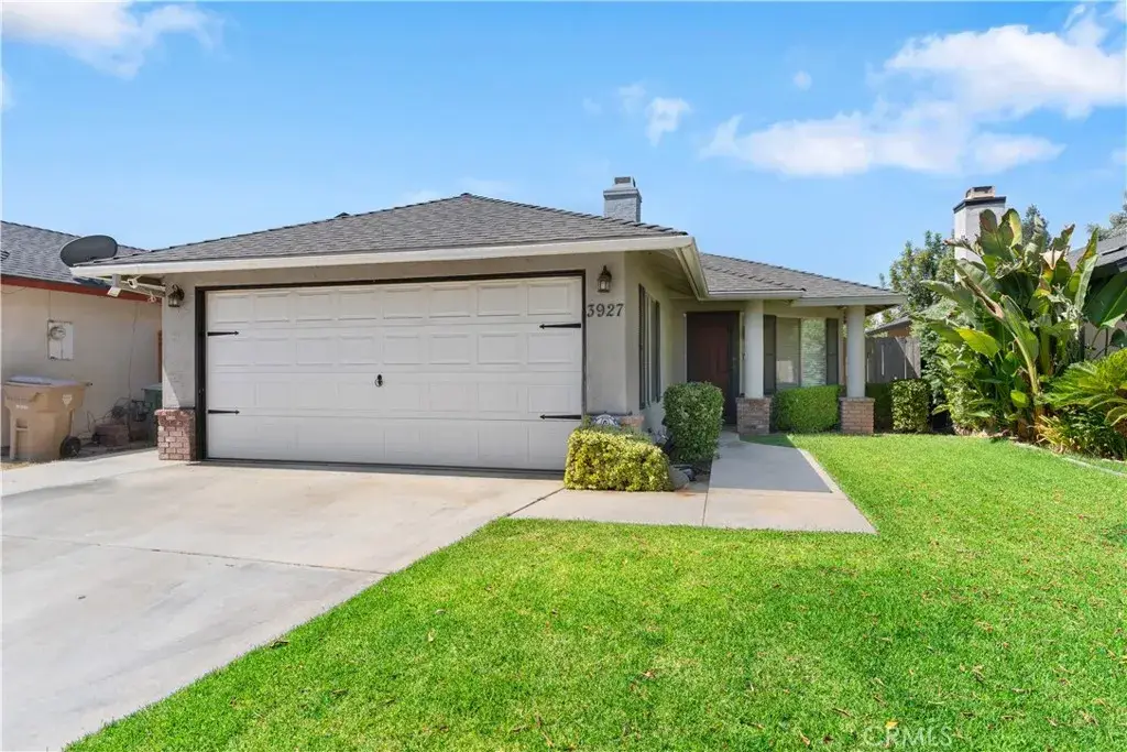 3927 Park View, Bakersfield, CA 93311 - #1