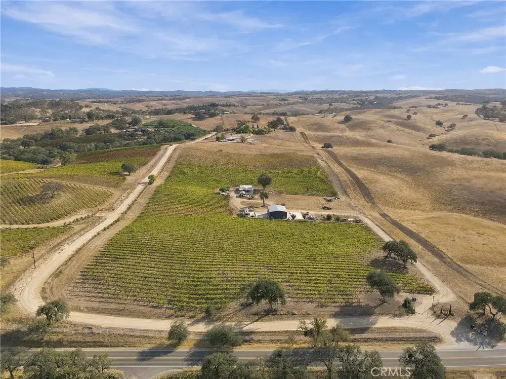 5820 Vista Del Paso, Paso Robles, CA 93446 - #1