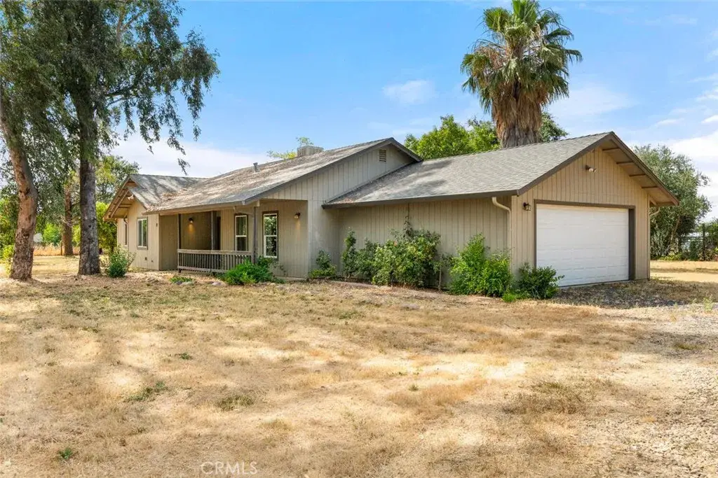 71 School Street, Oroville, CA 95966 - #1