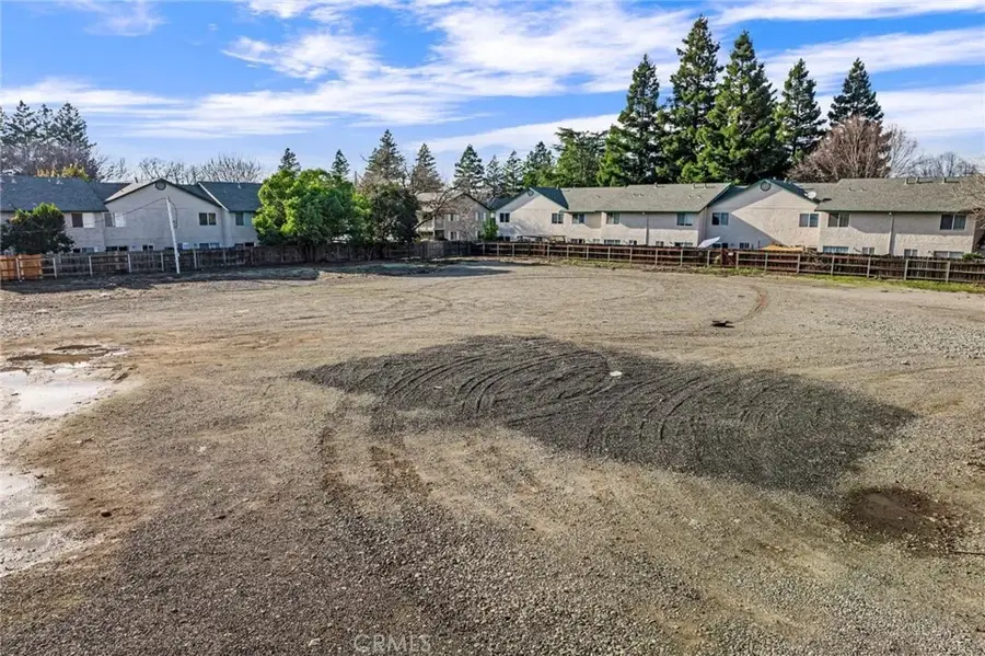 996 E 1st, Chico, CA 95926 - Image #2