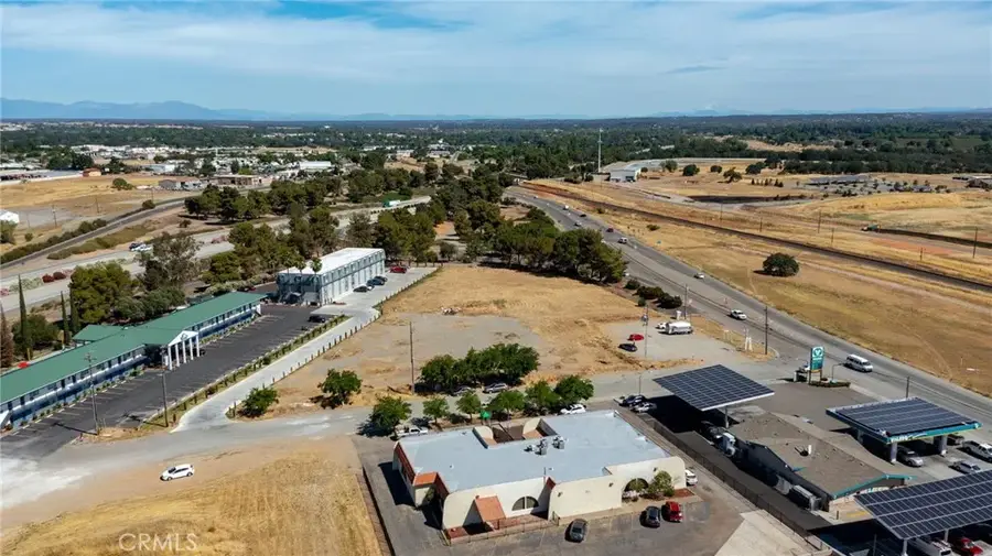 8 Sutter, Red Bluff, CA 96080 - #2