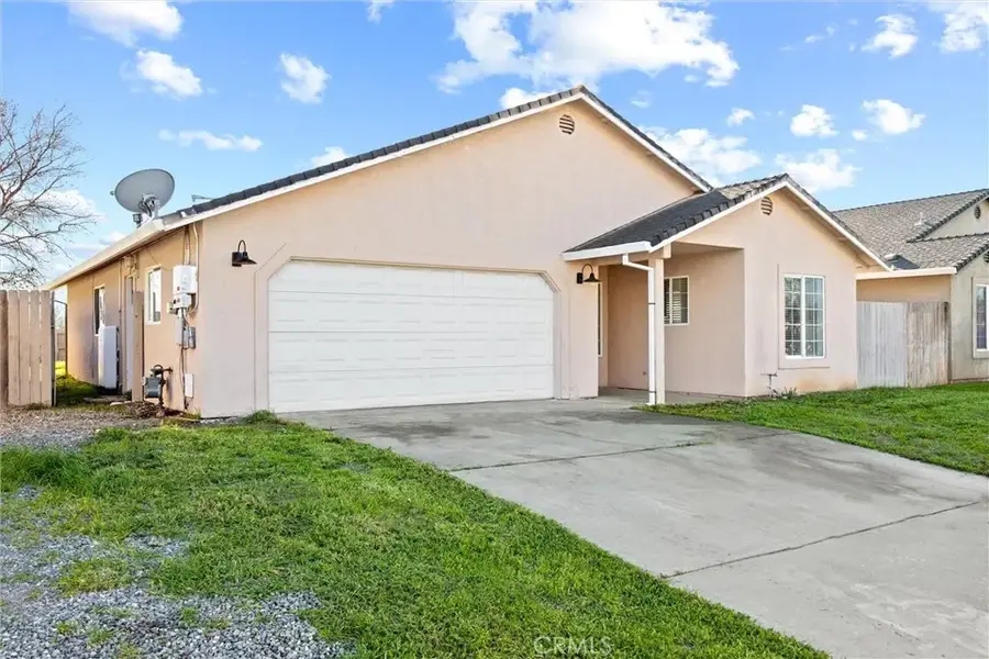 2067 Blossom, Corning, CA 96021 - Image #2