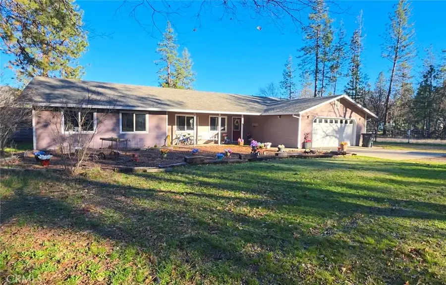 5328 Woodland Dr, Yreka, CA 96097 - #3