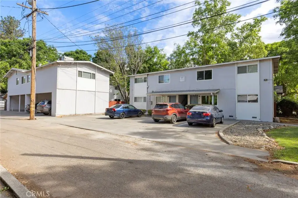 180 E 1st Avenue, Chico, CA 95926 - #1