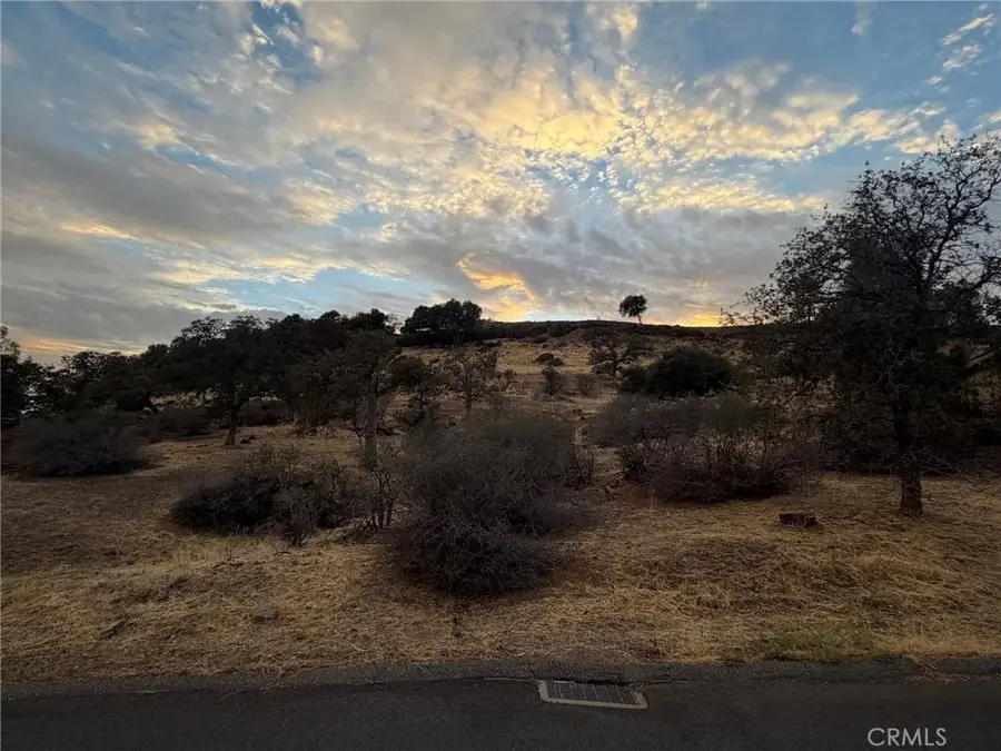 808 Whispering Winds, Chico, CA 95928 - #2