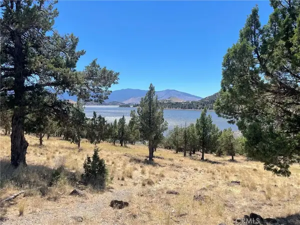 40 Lake Shore Drive, Weed, CA 96094