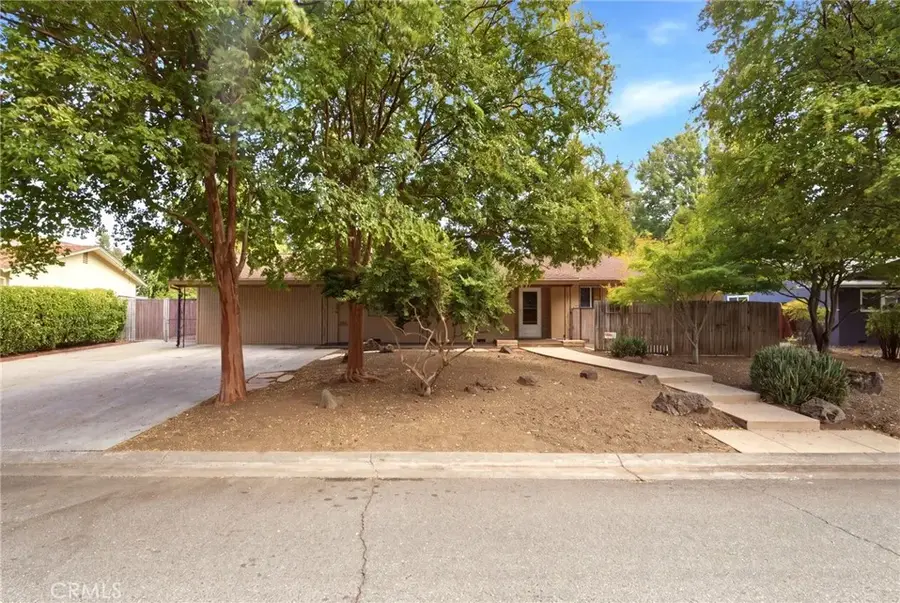 33 Lawnwood Drive, Chico, CA 95926 - #3
