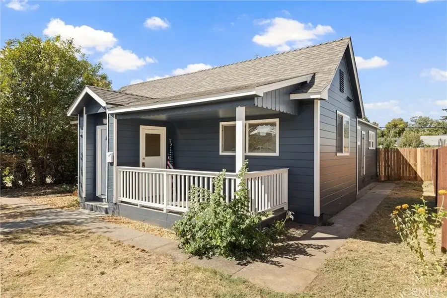 139 S Murdock Avenue, Willows, CA 95988 - #3