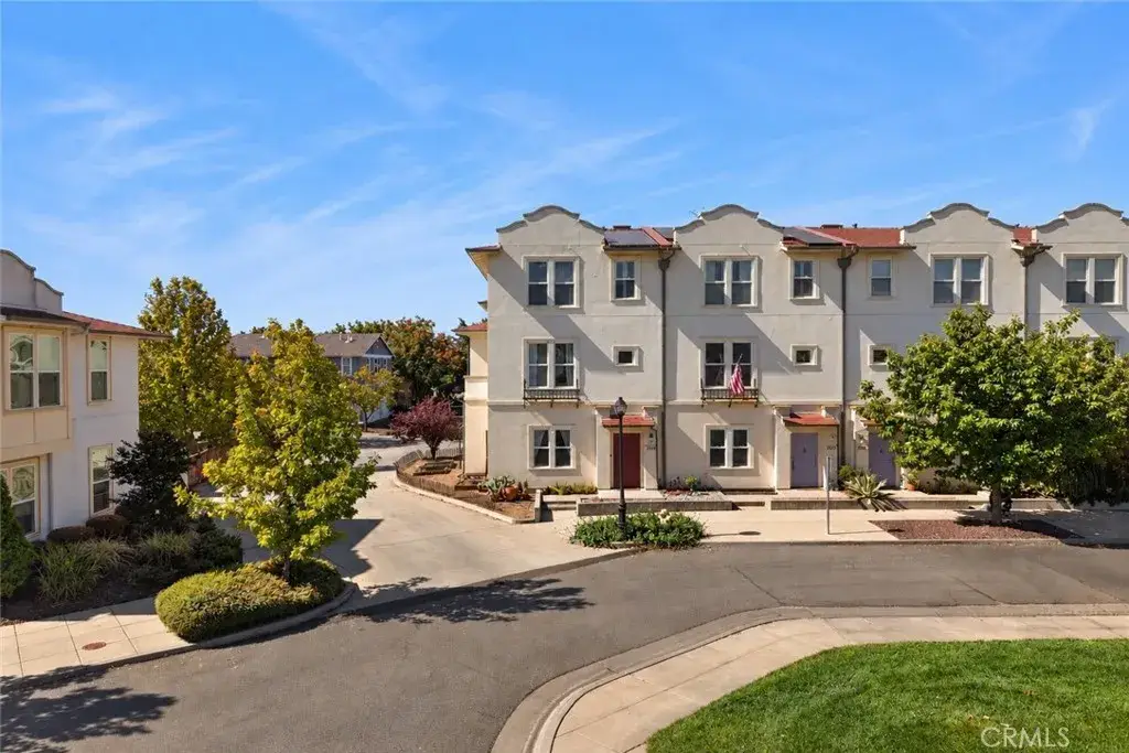 2218 Hutchinson, Chico, CA 95928 - #1