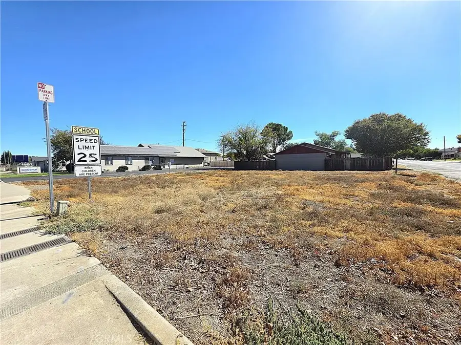844 W Wood, Willows, CA 95988 - #2
