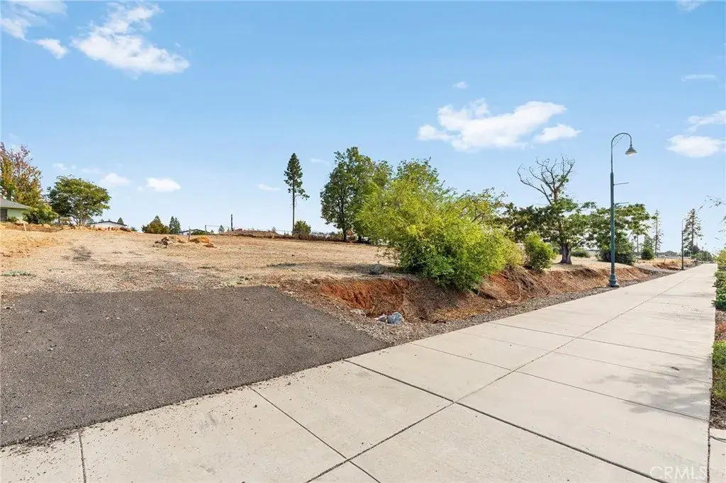 5860 Almond, Paradise, CA 95969 - #1