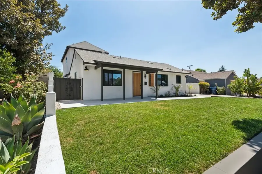 17406 Valerio Street, Lake Balboa, CA 91406 - Image #2
