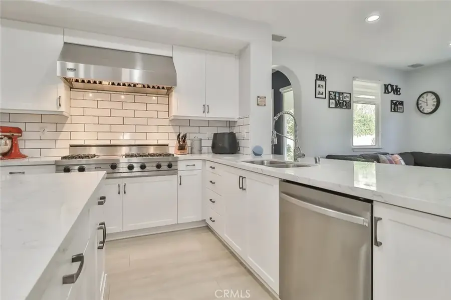 5421 Moonshadow Street, Simi Valley, CA 93063 - Image #3