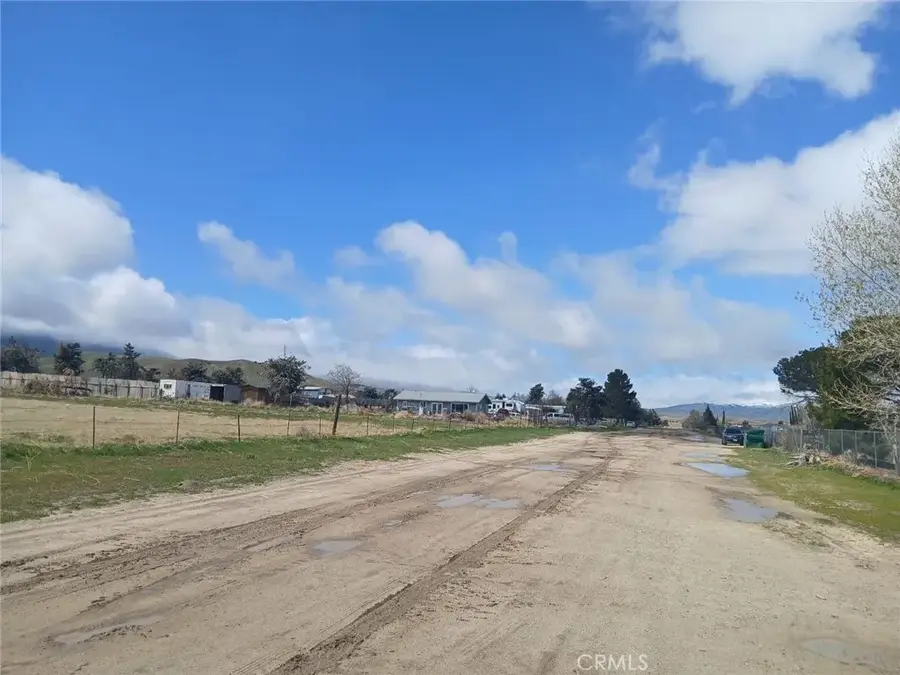 28216 Benjie, Lancaster, CA 93536 - Image #2