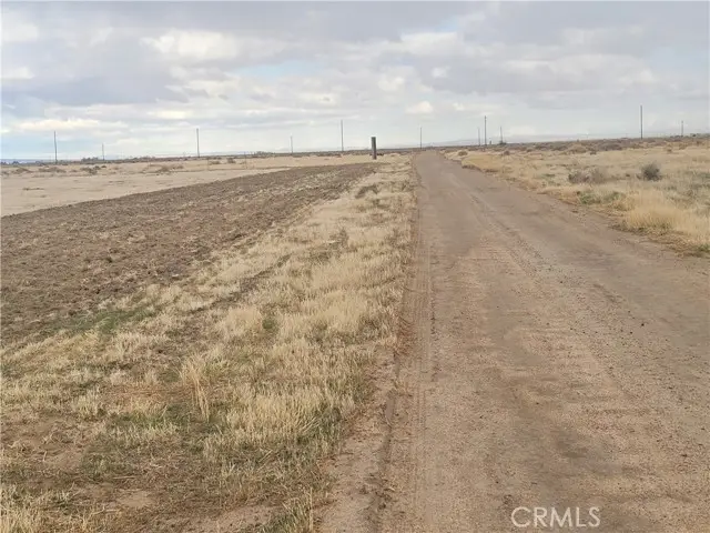 72 W Avenue C, Lancaster, CA 93536 - Image #2