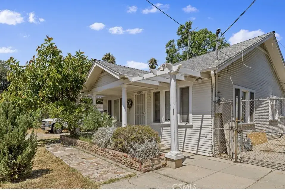 15945 Hart Street, Lake Balboa, CA 91406 - Image #1