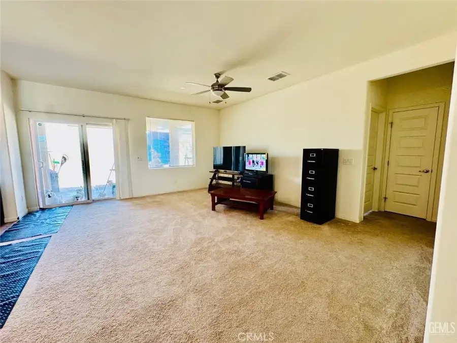 5024 Anaconda Avenue, Bakersfield, CA 93306 - Image #3