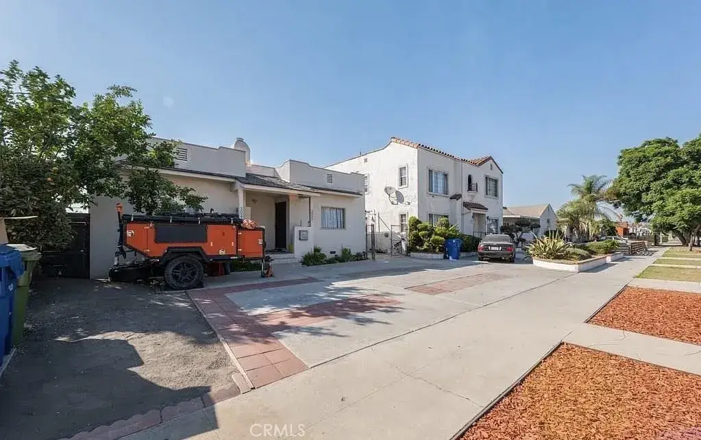 3025 Edgehill Drive, Los Angeles, CA 90018 - Image #1