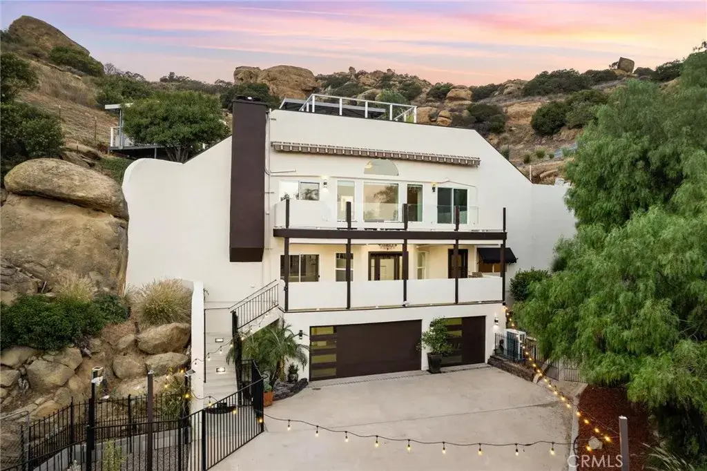 22870 Trigger Street, Chatsworth, CA 91311 - Image #1