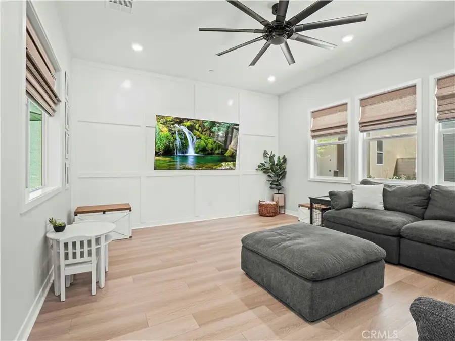 27717 Knoll View Place, Valencia, CA 91381 - Image #3