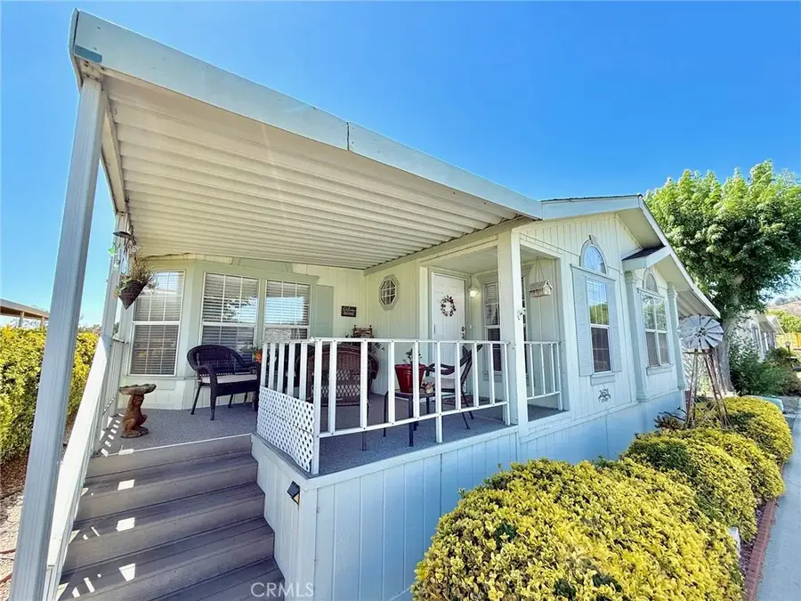 26521 Cockleburr Lane, Canyon Country, CA 91351 - Image #3