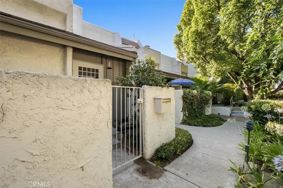 4173 Colfax Avenue #G, Studio City, CA 91604 - Image #3