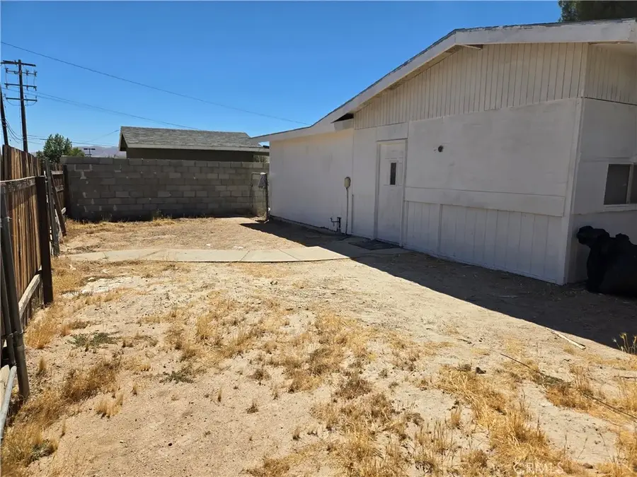 16366 Walnut Street, Hesperia, CA 92345 - Image #2