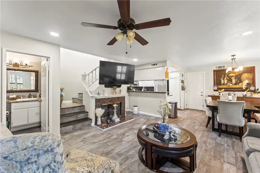 22617 Copper Hill Drive #121, Saugus, CA 91350 - Image #2